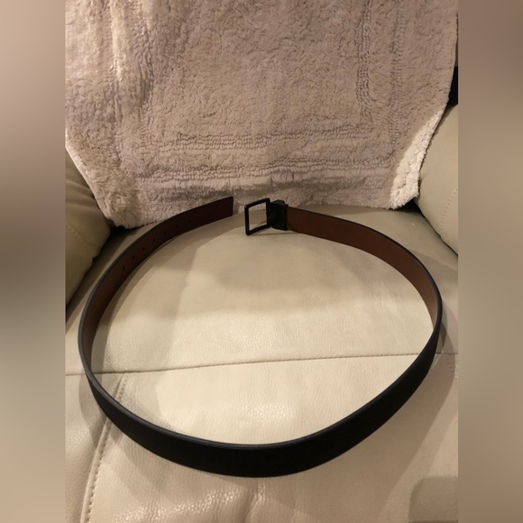Men’s Guess Black Belt size 38-40 EUC another sexy beautiful belt like new - Picture 7 of 15